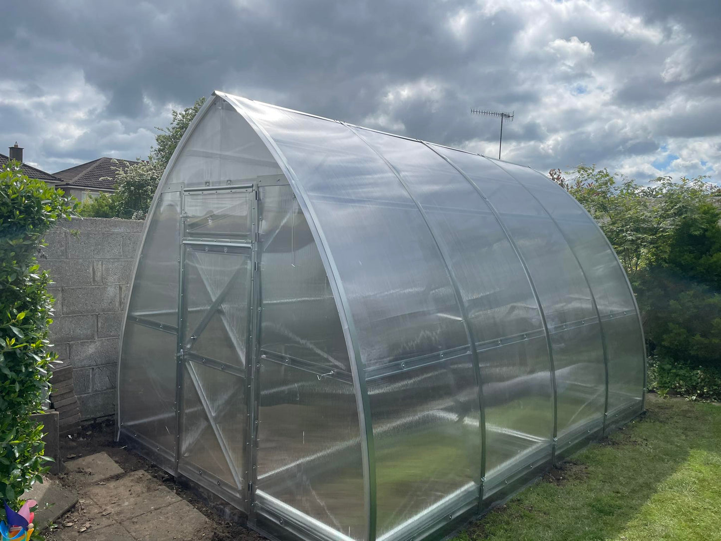 GREENHOUSE ARROW, 10.4 M² (2.6M X 4M; 8.5FT X 13FT)