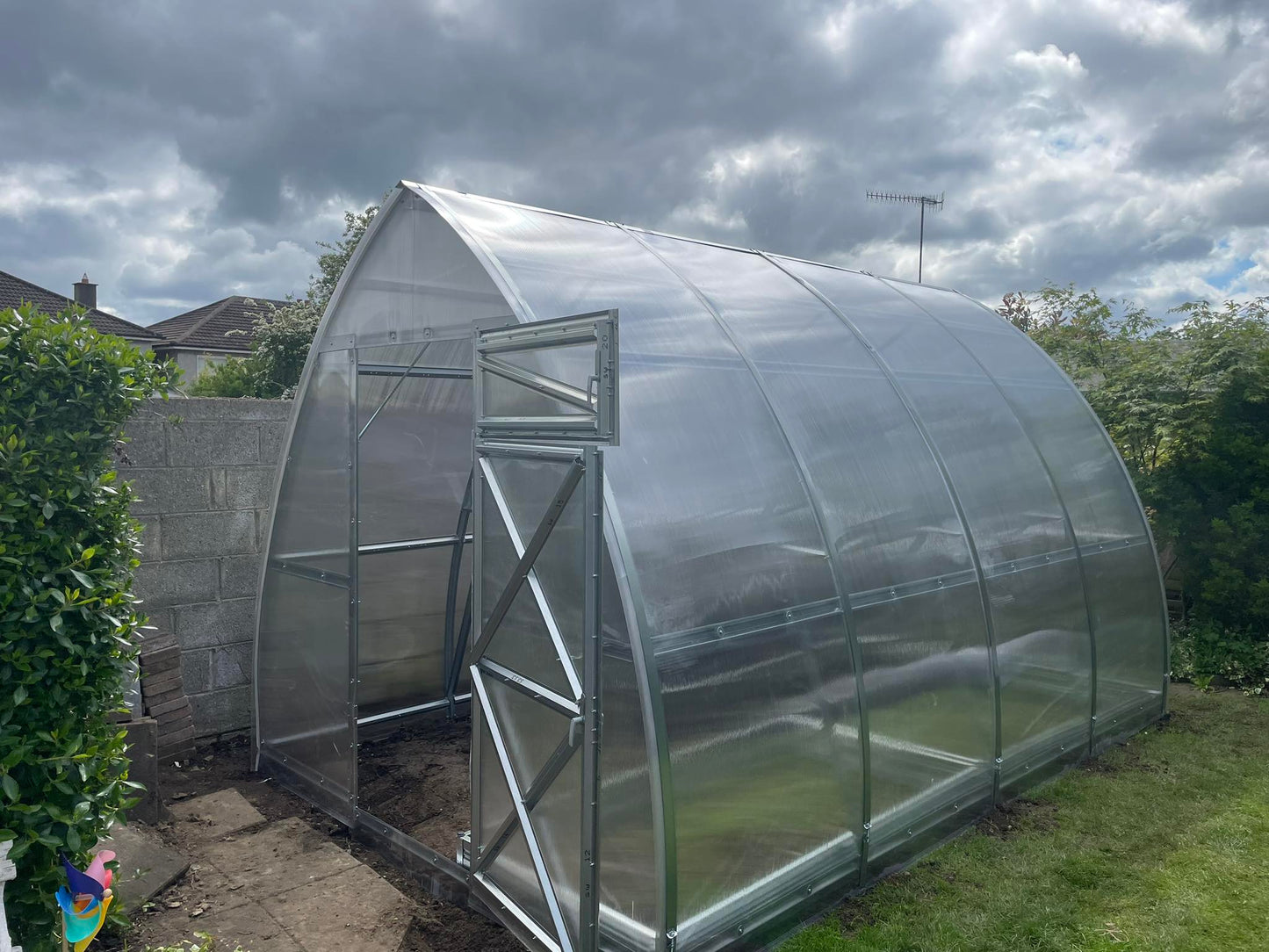 GREENHOUSE ARROW, 10.4 M² (2.6M X 4M; 8.5FT X 13FT)