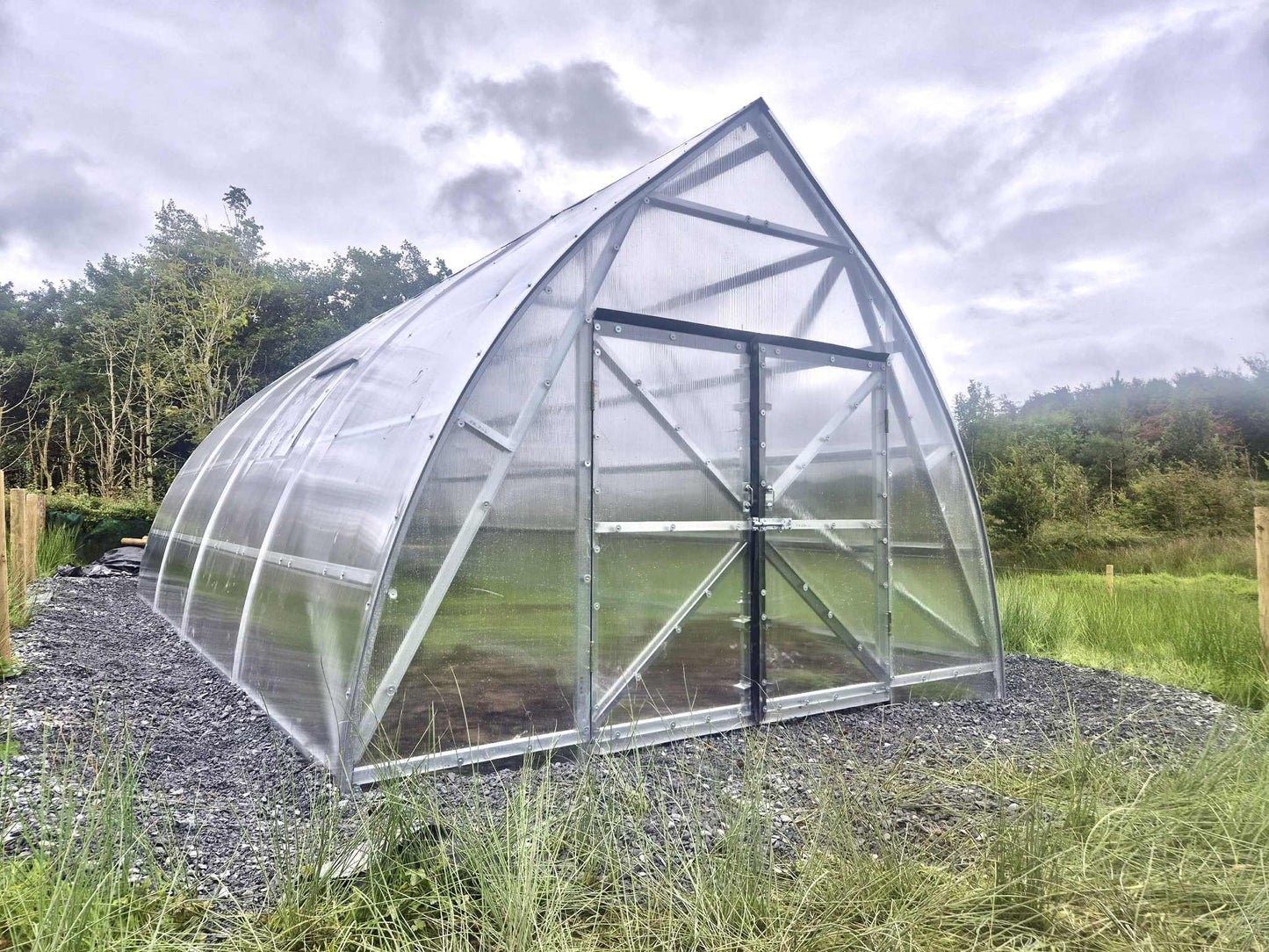 FARMER 4.2 (35.28 M² - 4.2M X 8.5M; 13.8FT X 27.9FT)
