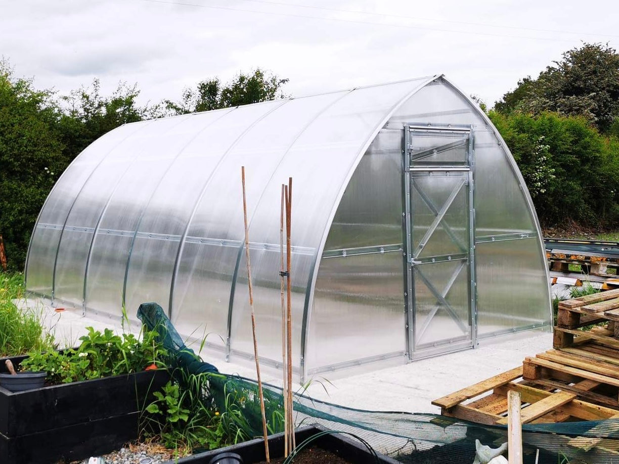 GREENHOUSE ARROW-3, 18M² (3M X 6M; 9.8FT X 19.6FT)