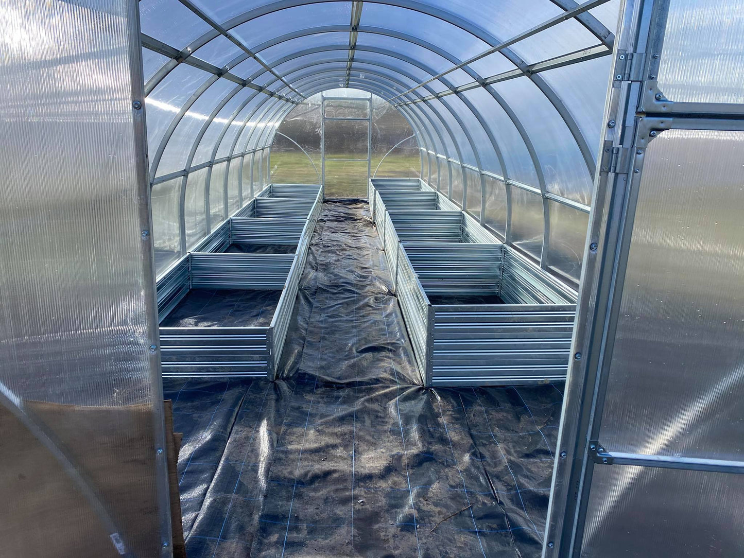 GREENHOUSE SIGMA 24M² 3M X 8M (9.8FT X 26FT)