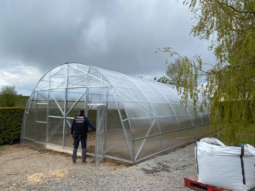 FARMER 7.5 (95.25M² - 7.5M X 12.7M; 24.6FT X 41.7FT)