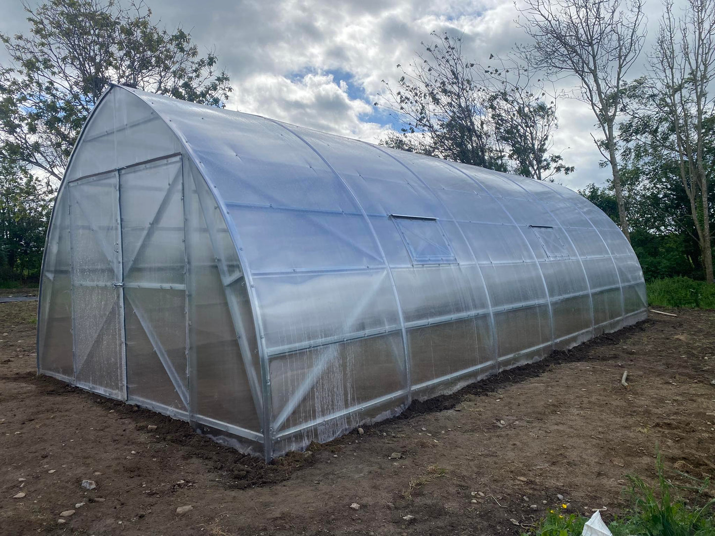 FARMER 5 (63.5M² - 5M X 12.7M; 16.4FT X 41.7FT)