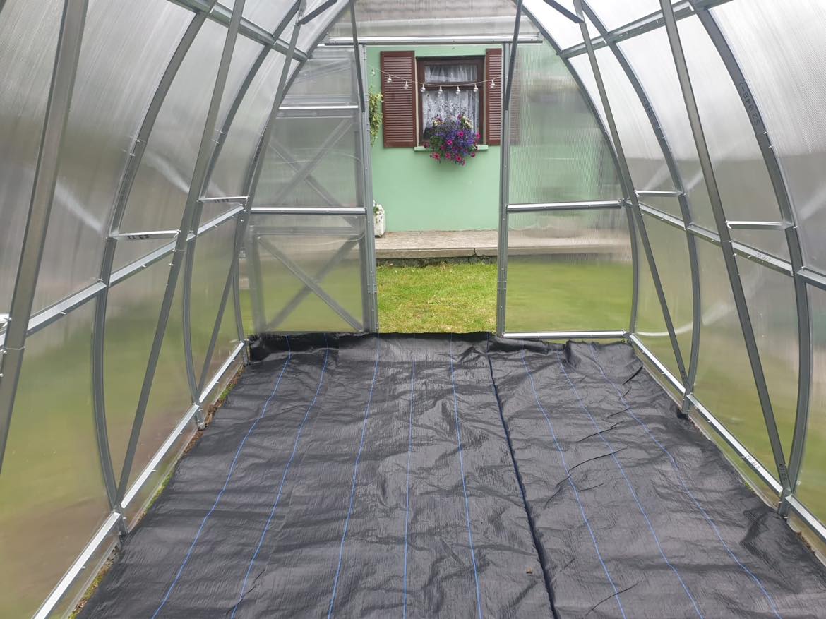 GREENHOUSE ARROW, 10.4 M² (2.6M X 4M; 8.5FT X 13FT)