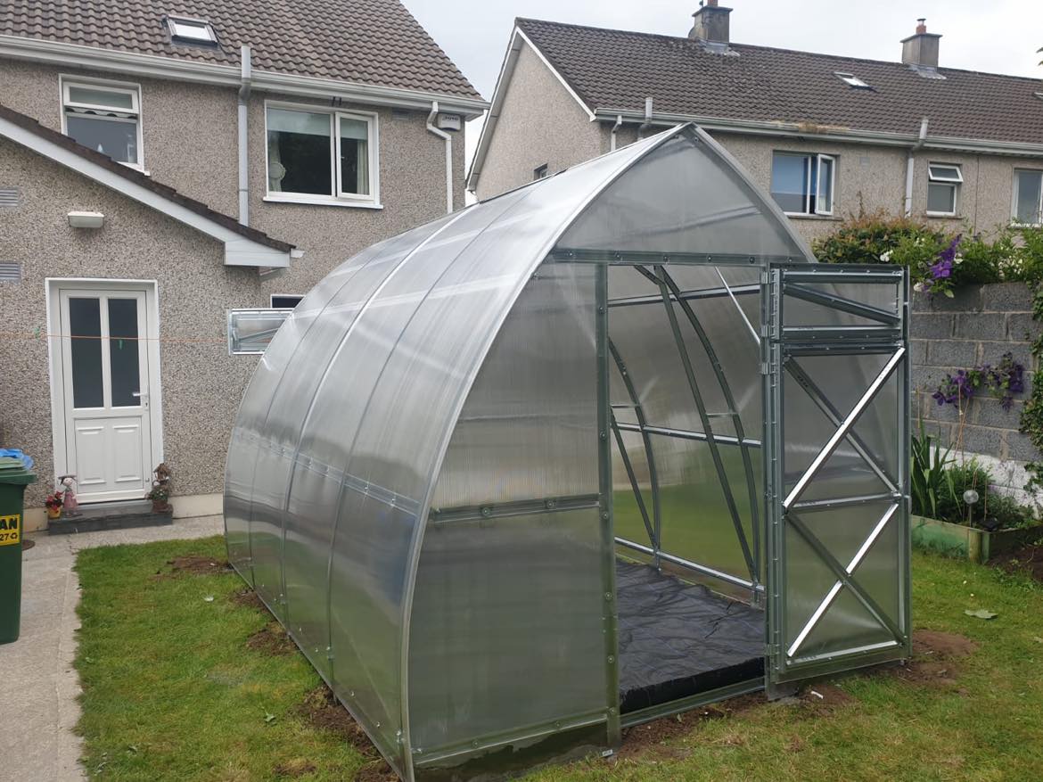 GREENHOUSE ARROW, 15.6 M² (2.6M X 6M; 8.5FT X 19.6FT)