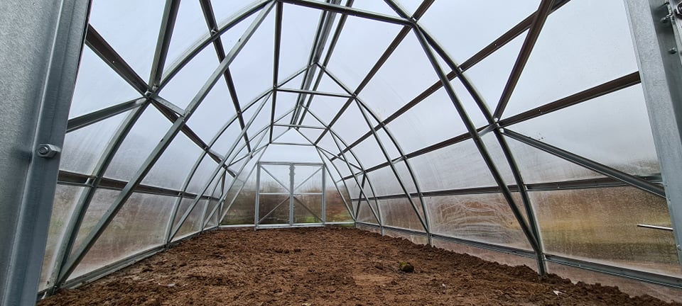 FARMER 4.2 (53.34 M² - 4.2M X 12.7M; 13.8FT X 41.7FT)
