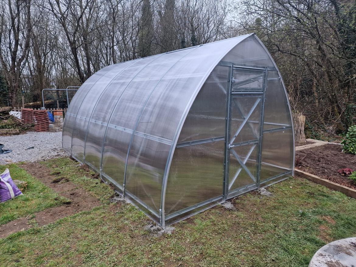 GREENHOUSE ARROW-3, 18M² (3M X 6M; 9.8FT X 19.6FT)