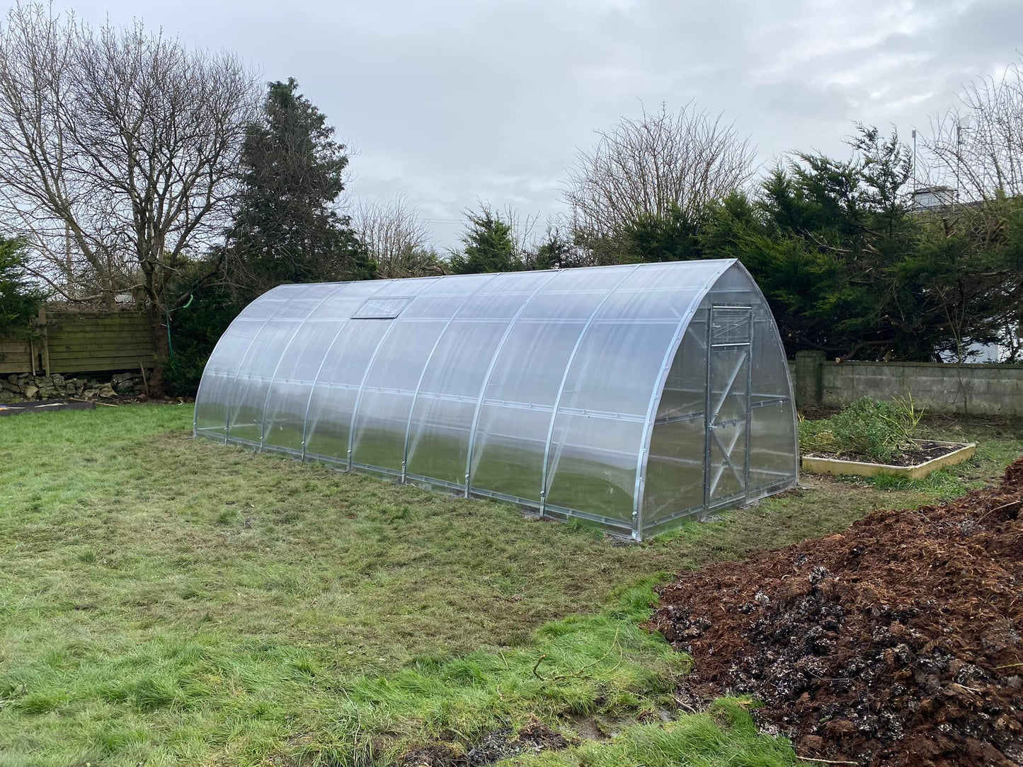 GREENHOUSE ARROW-3, 30M² (3M X 10M; 9.8FT X 33FT)