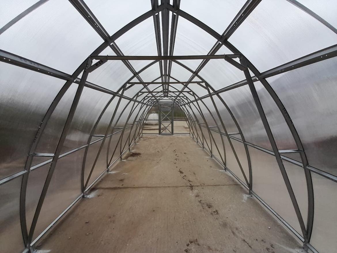 GREENHOUSE ARROW-3, 30M² (3M X 10M; 9.8FT X 33FT)