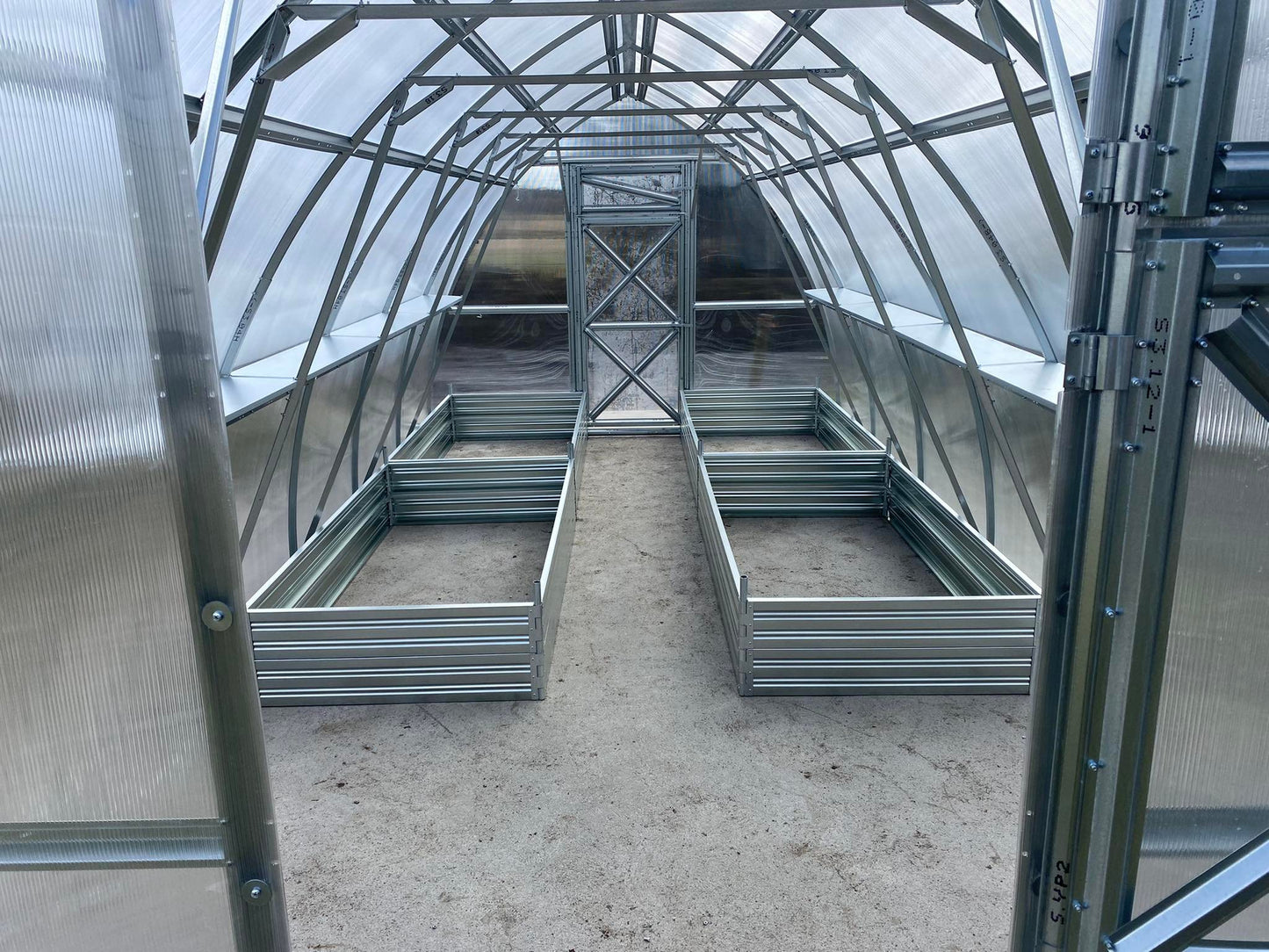 GREENHOUSE ARROW-3, 12M² (3M X 4M; 9.8FT X 13FT)