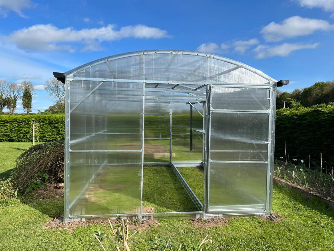 GREENHOUSE PRIMA-3 12 M² (3M X 4M; 9.8FT X 13FT)/ 6mm