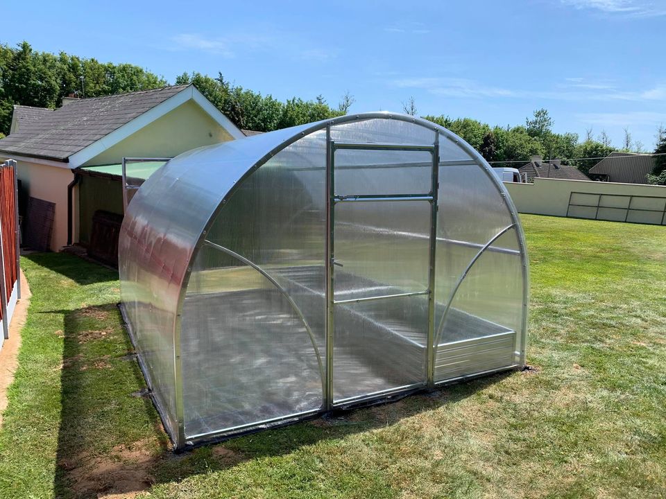 GREENHOUSE SIGMA 12 M² (3M X 4M; 9.8FT X 13FT) WITH PRE CUT POLYCARBONATE (6mm)