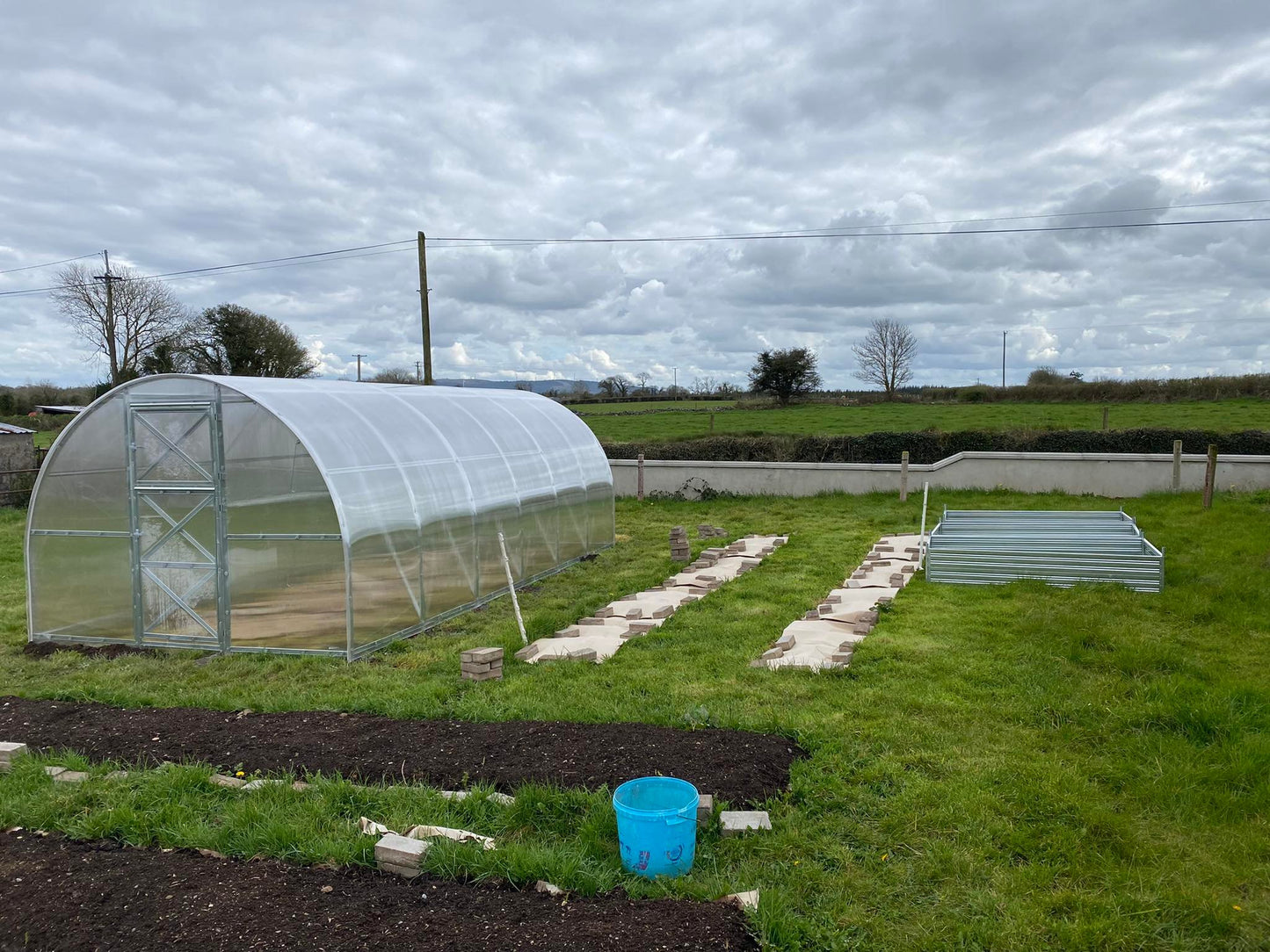 NEW 2021 GREENHOUSE STRONG 18 M² (3M X 6M; 9.8FT X 19.6FT)