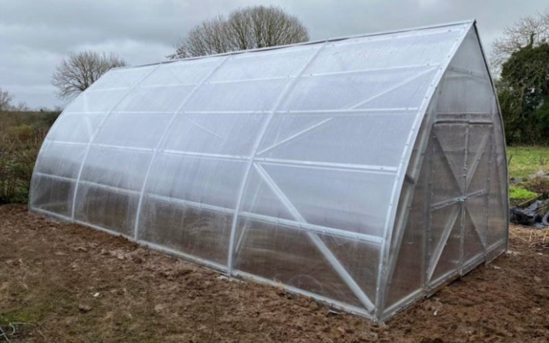 FARMER 4.2 (35.28 M² - 4.2M X 8.5M; 13.8FT X 27.9FT)