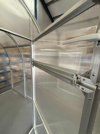 Sigma Lux 2m (width: 2 m, height: 2.4 m)