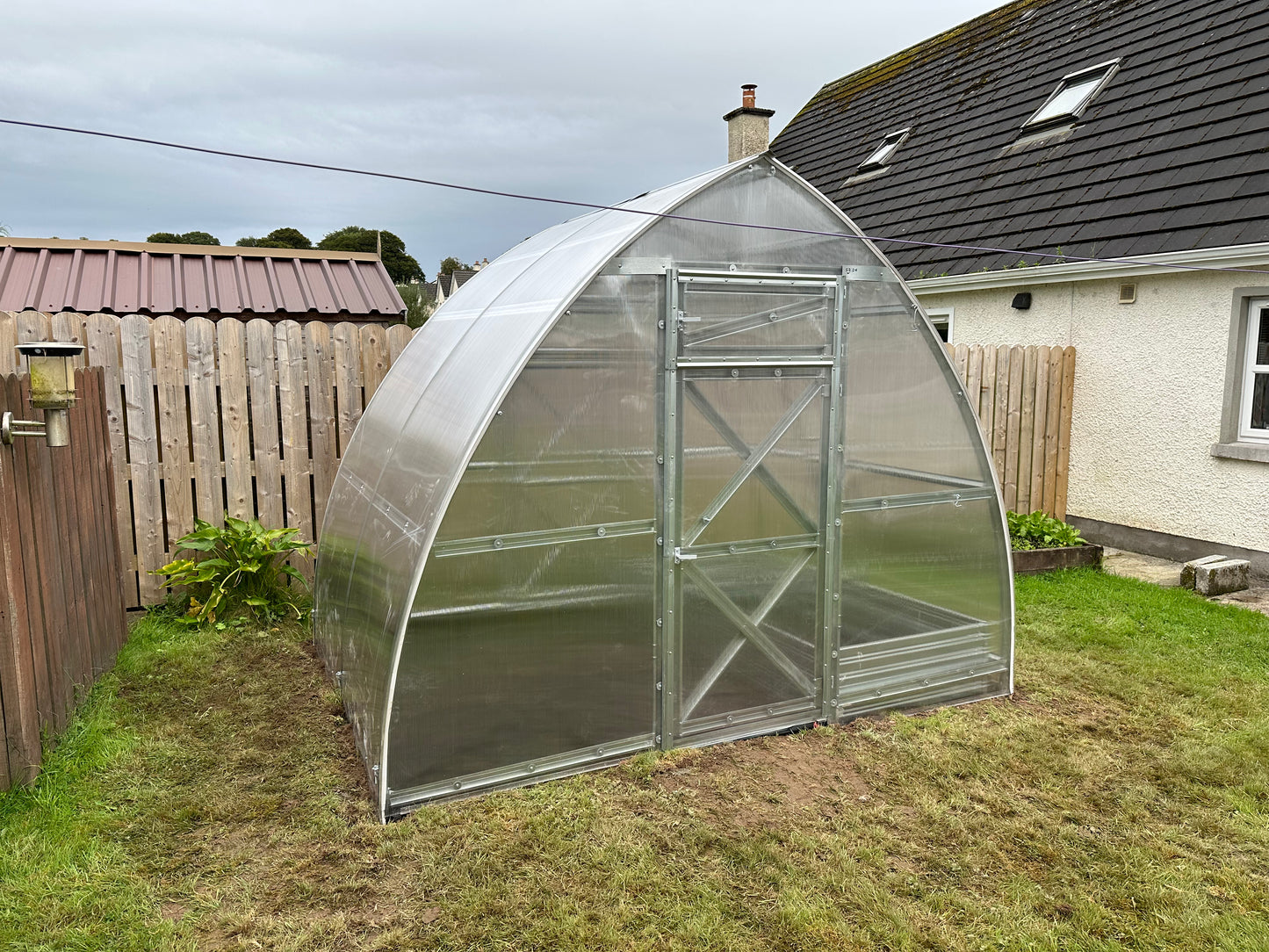 GREENHOUSE ARROW-3, 6M² (3M X 2M; 9.8FT X 6.5FT)