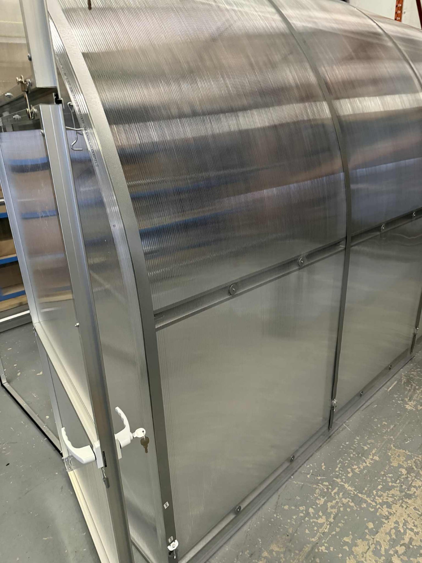 Sigma Lux 2.5m (width: 2.5 m, height: 2.26 m)