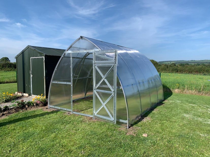 GREENHOUSE ARROW-3, 24 M² (3M X 8M; 9.8FT X 26FT)