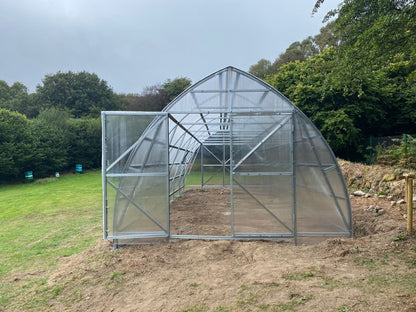 FARMER 5 (63.5M² - 5M X 12.7M; 16.4FT X 41.7FT)