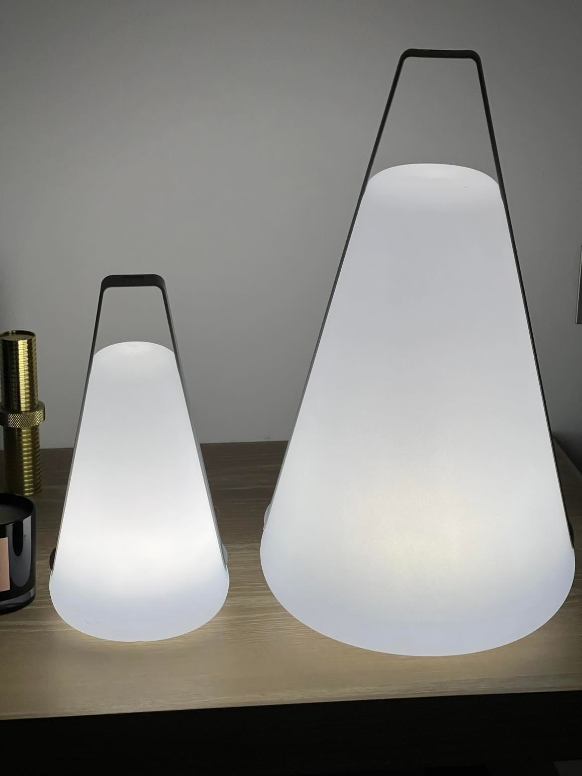 B Bulb Plus Indoor Outdoor Portable Lamp