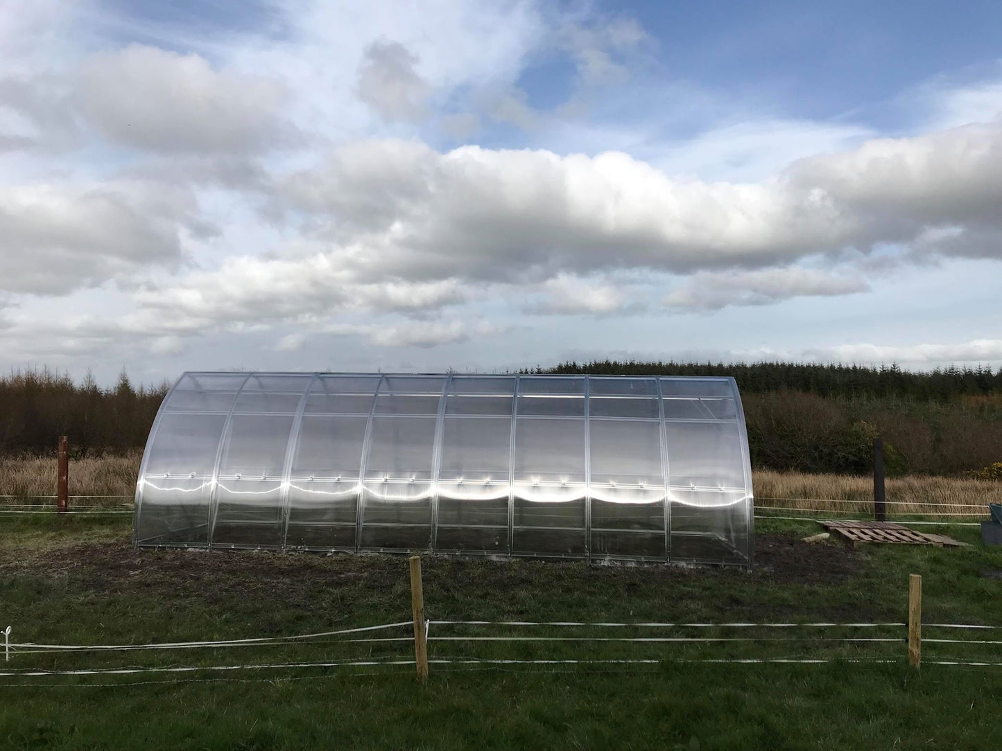 GREENHOUSE ARROW, 26 M² (2.6M X 10M; 8.5FT X 33FT)