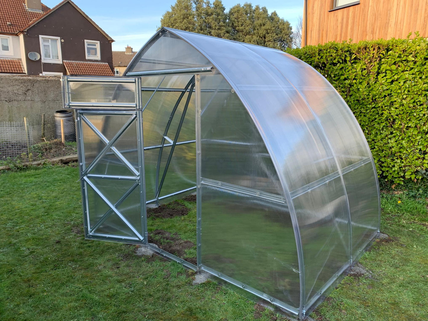 GREENHOUSE ARROW-3, 6M² (3M X 2M; 9.8FT X 6.5FT)